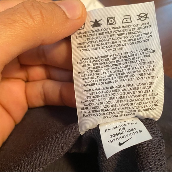 NIKE Dri-Fit Cross/Open Back Run Top, Size Extra Small - Picture 10 of 11